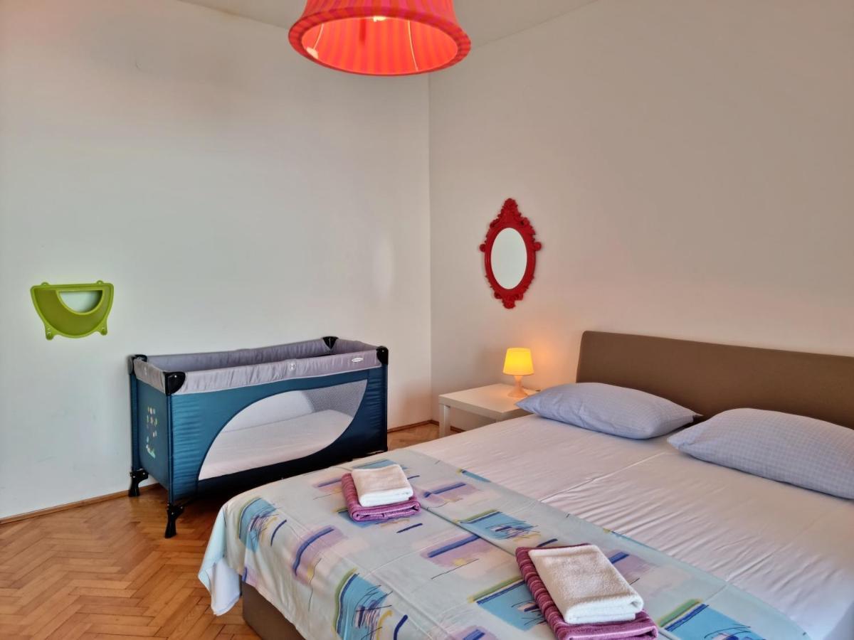 Apartments Soric Omis Exterior photo