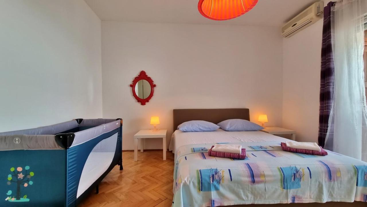 Apartments Soric Omis Exterior photo