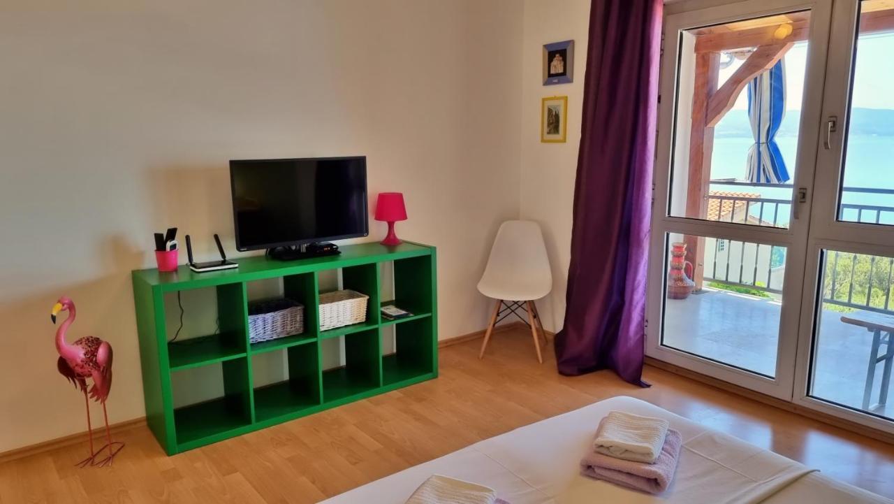 Apartments Soric Omis Exterior photo